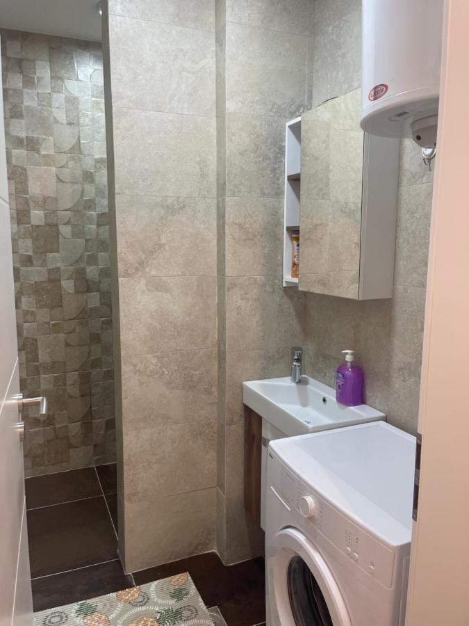 Daf Apartaments Prisztina Zewnętrze zdjęcie